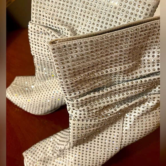 LE SILLA. LIMITED EDITION Stiletto With Swarovski Crystal’s. 101/40 Size 39/8 - Picture 3 of 16
